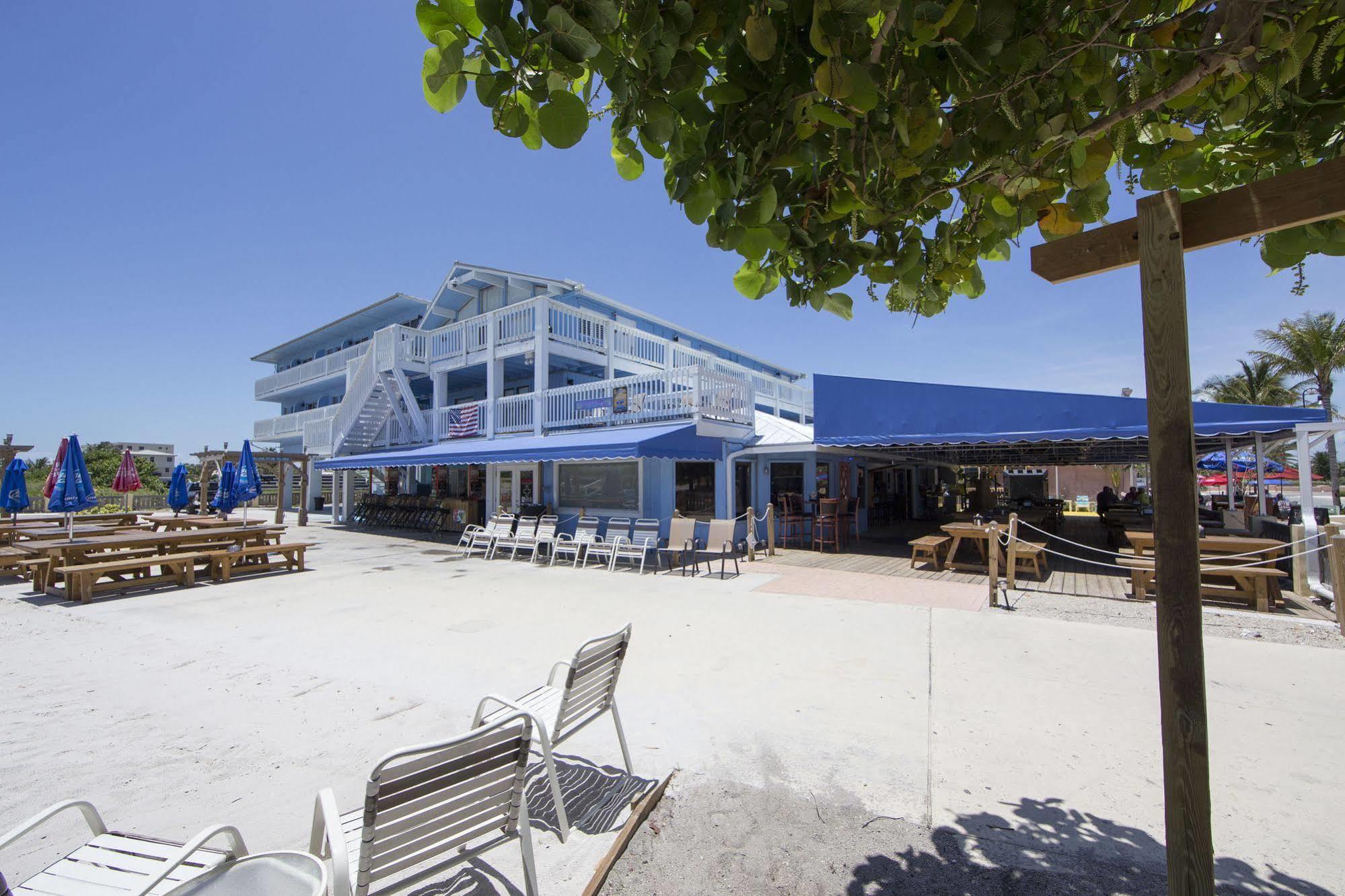 פורט פירס Rhumcay Beach Resort And Grille מראה חיצוני תמונה