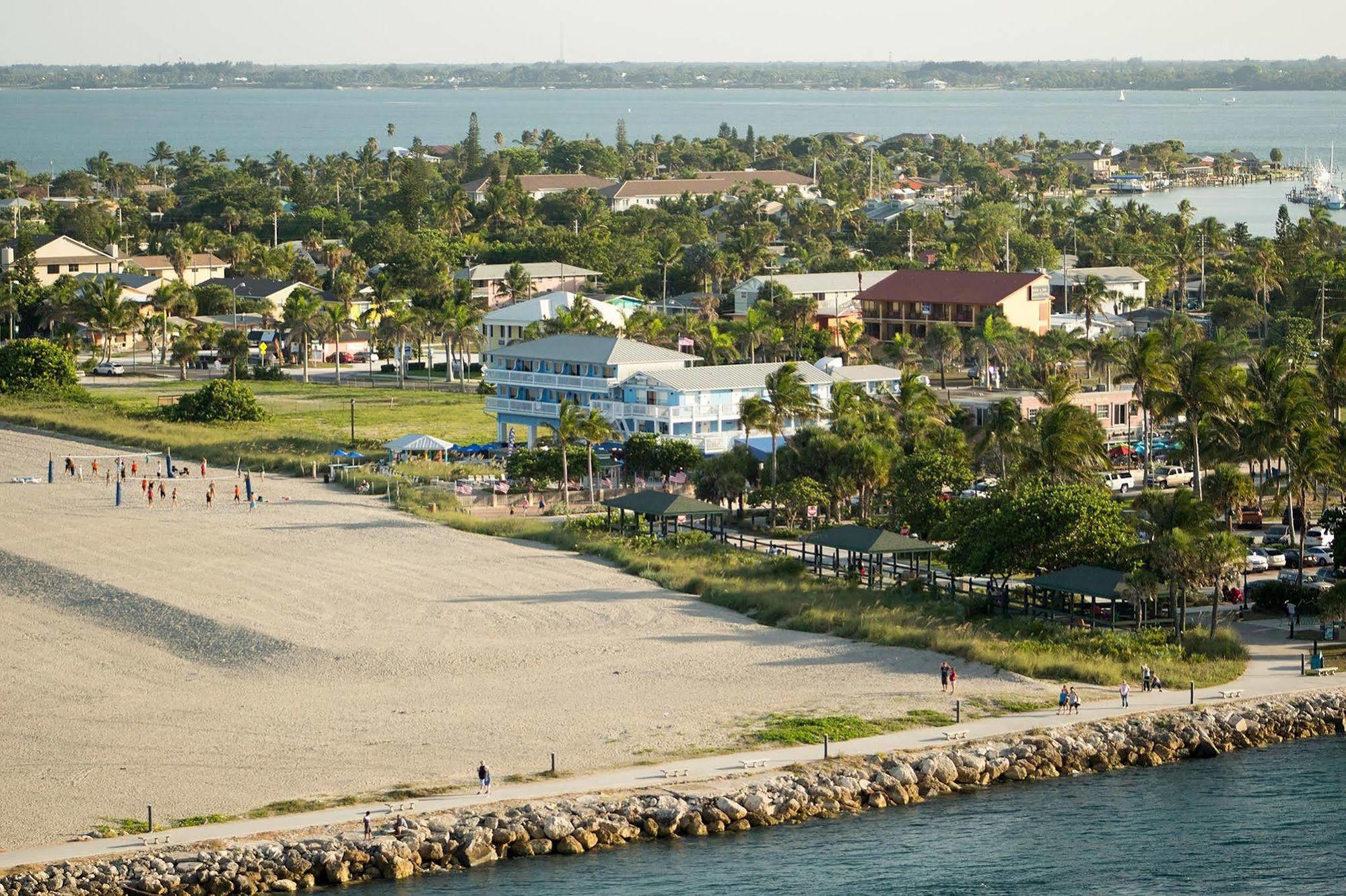 פורט פירס Rhumcay Beach Resort And Grille מראה חיצוני תמונה